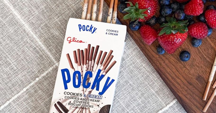 Pocky Cookies and Cream