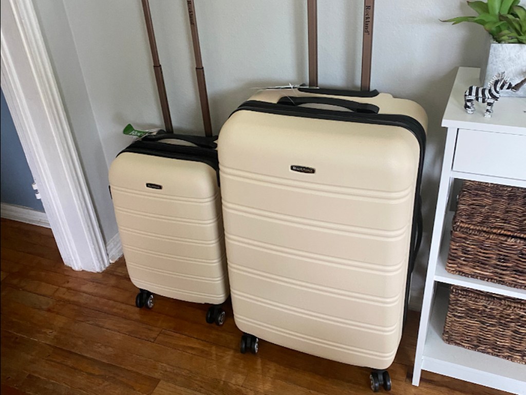 Rockland Melbourne Hardside Expandable Spinner Wheel Luggage