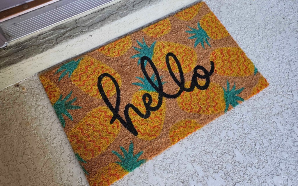 pineapple doormat