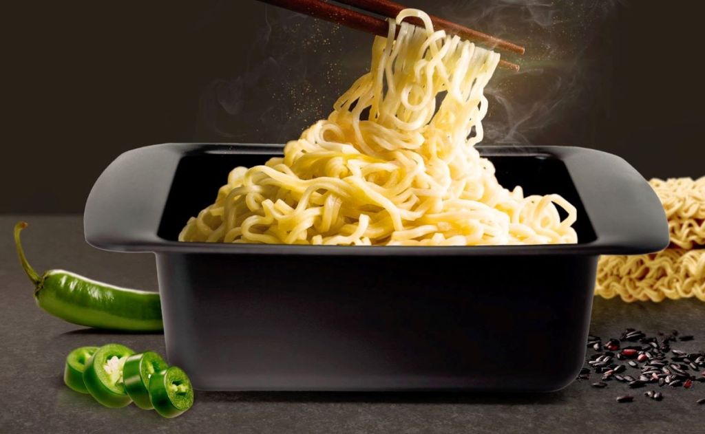 Rapid Ramen Cooker with ramen in it