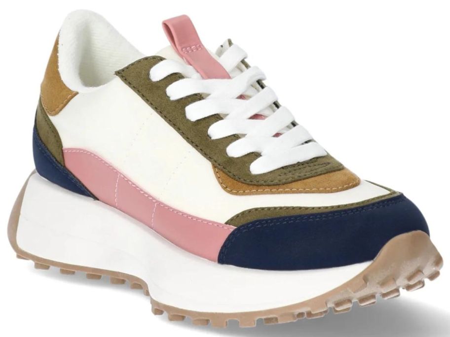 No Boundaries Women's Retro-Inspired Sneakers