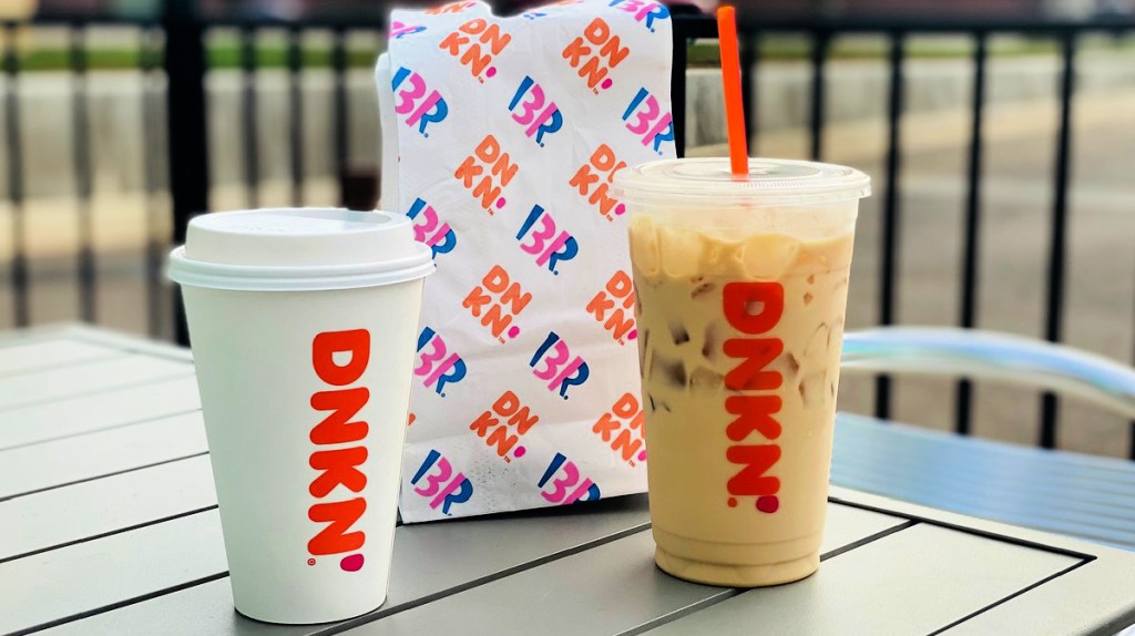 dunkin pumpkin spice lattes