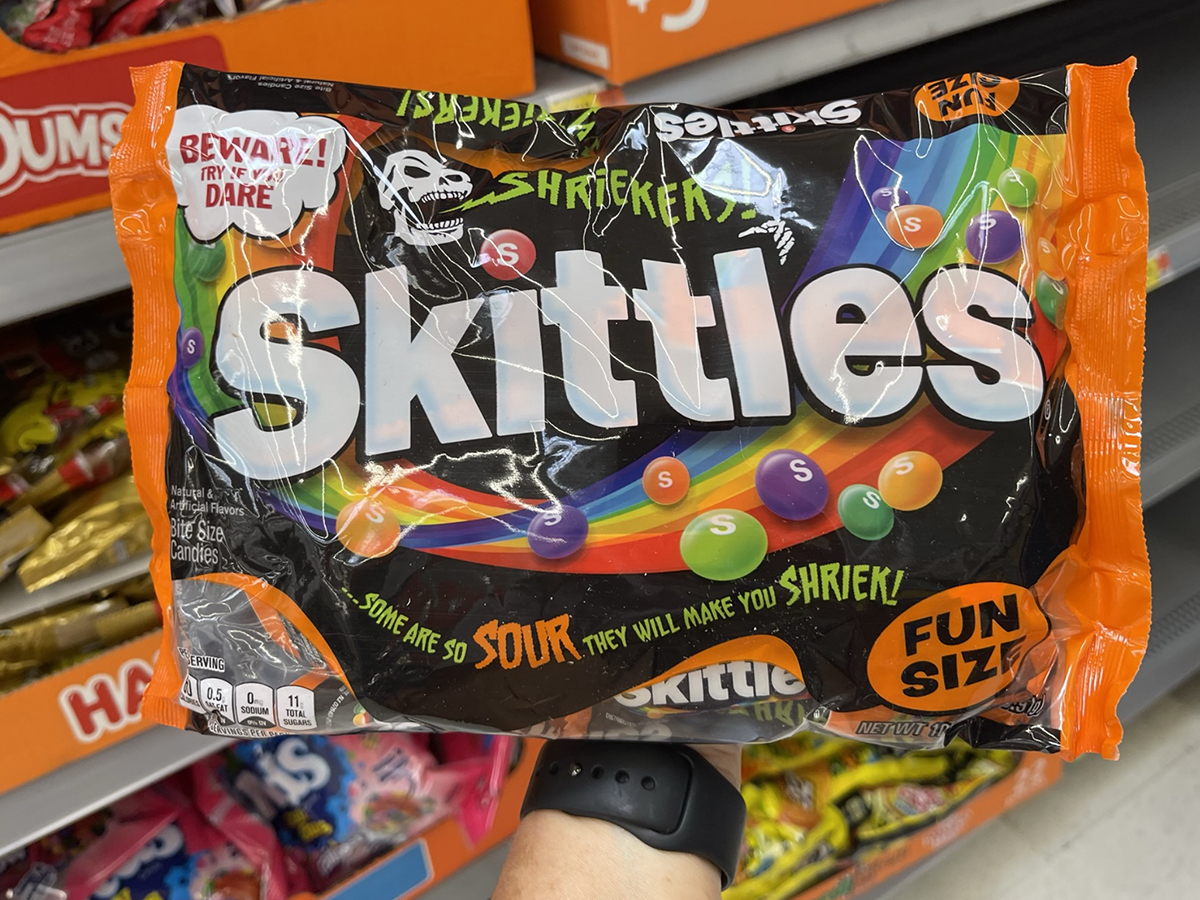 Skittles Sour Fun Size Halloween Candy 10oz Bag JUST $2.99 on Amazon