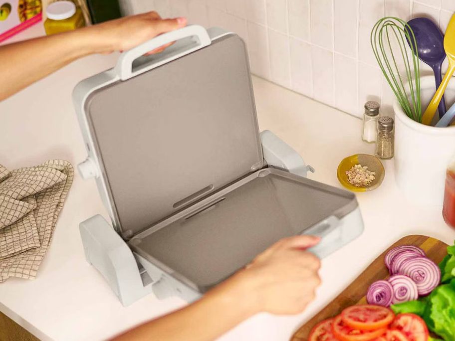 Bella Fold & Store Dual Griddle