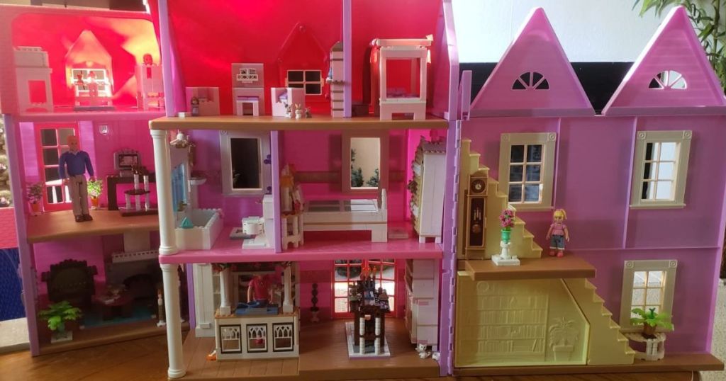 Dollhouse