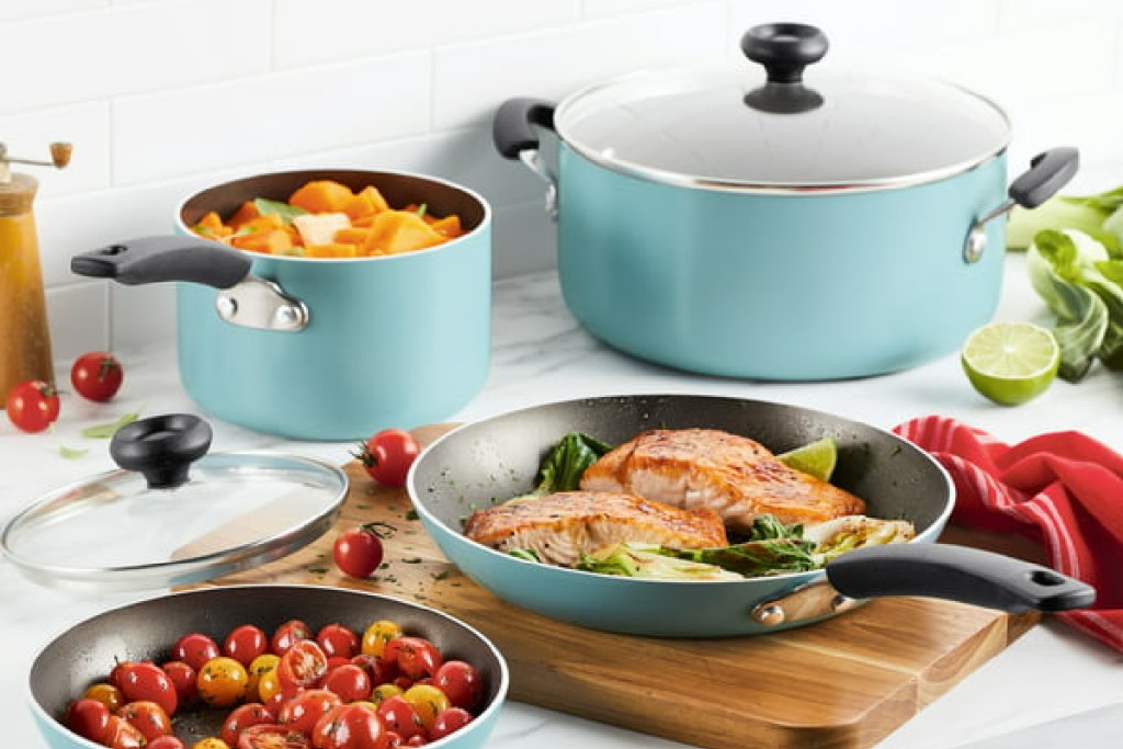 blue farberware cookware