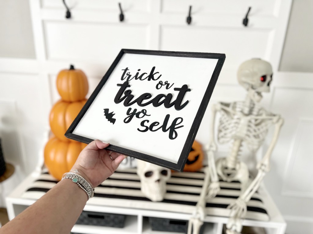 stylish wood sign halloween decoration