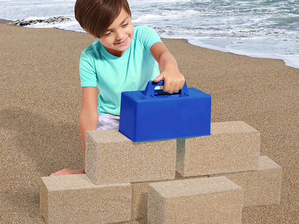 child playing with slinky brickz