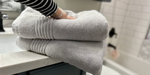 Team-Fave Simply Vera Wang Towels from $6 on Kohls.online (Regularly $15)