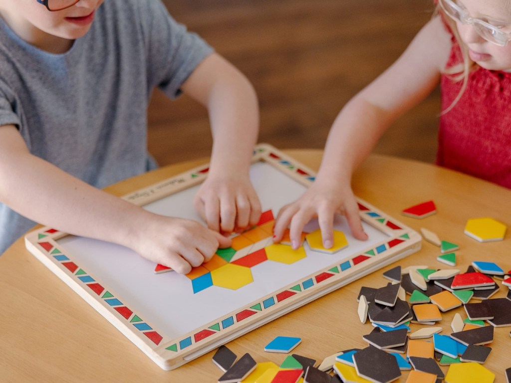 Melissa & Doug Magnetic Pattern Blocks