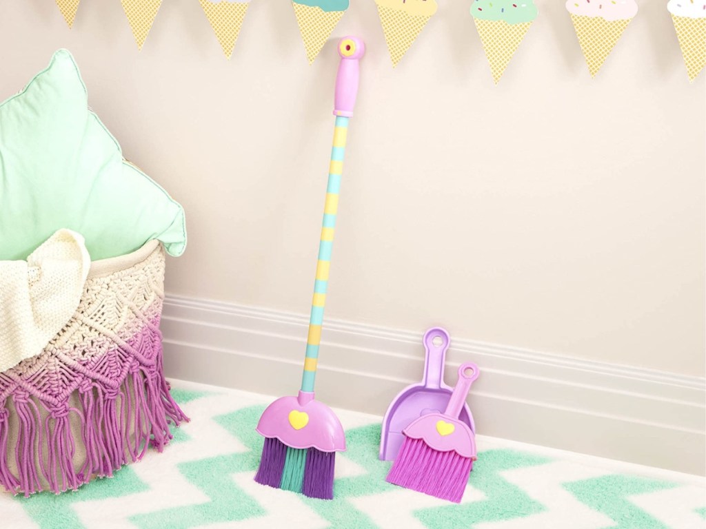 Play Circle by Battat Mighty Tidy Sweeping Set