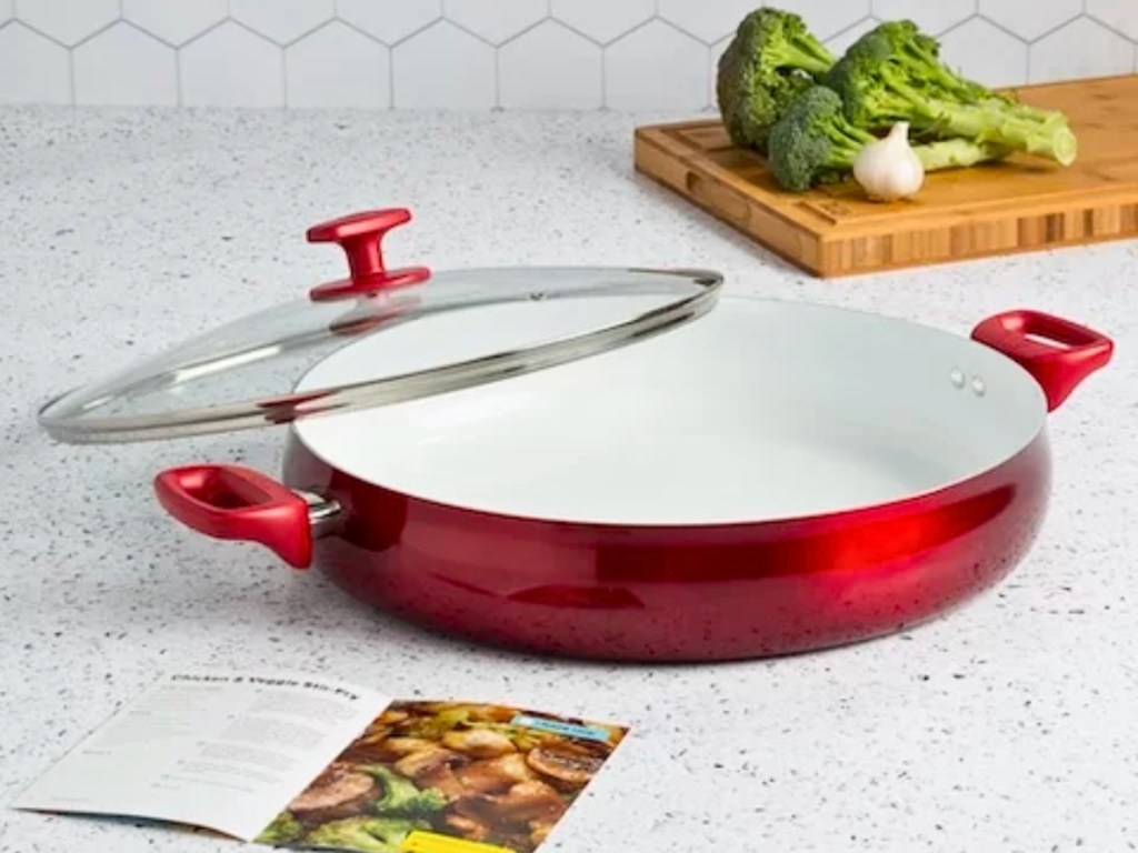 Tasty Ceramic Titanium-Reinforced Nonstick 14" Pan w/ Glass Lid