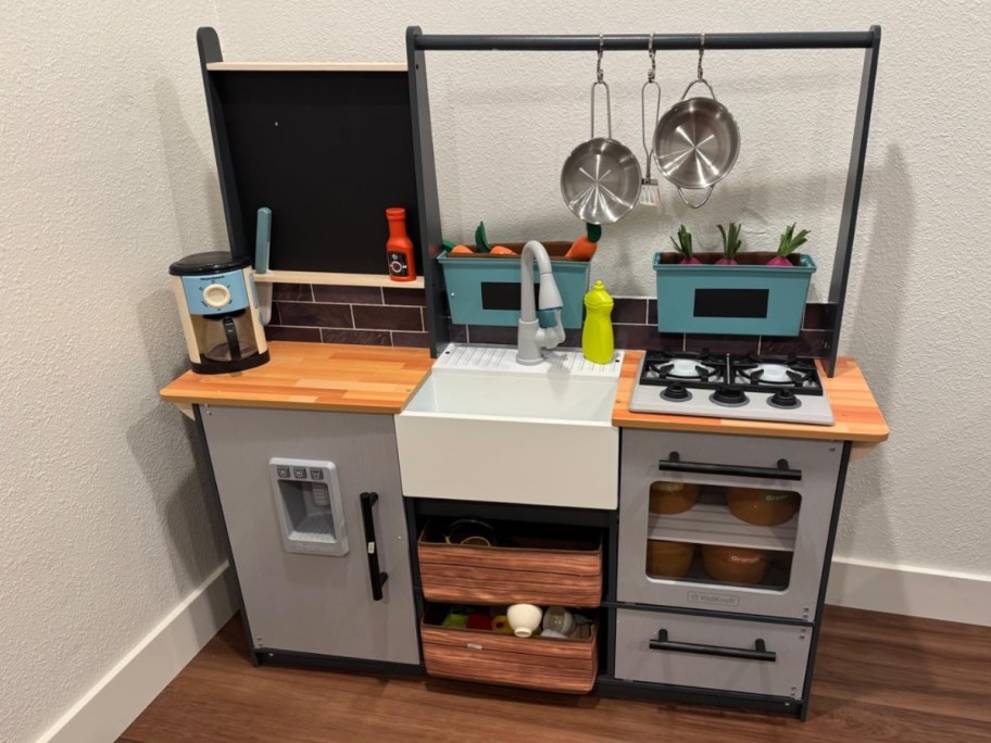 kidkraft farm to table play kitchen in room