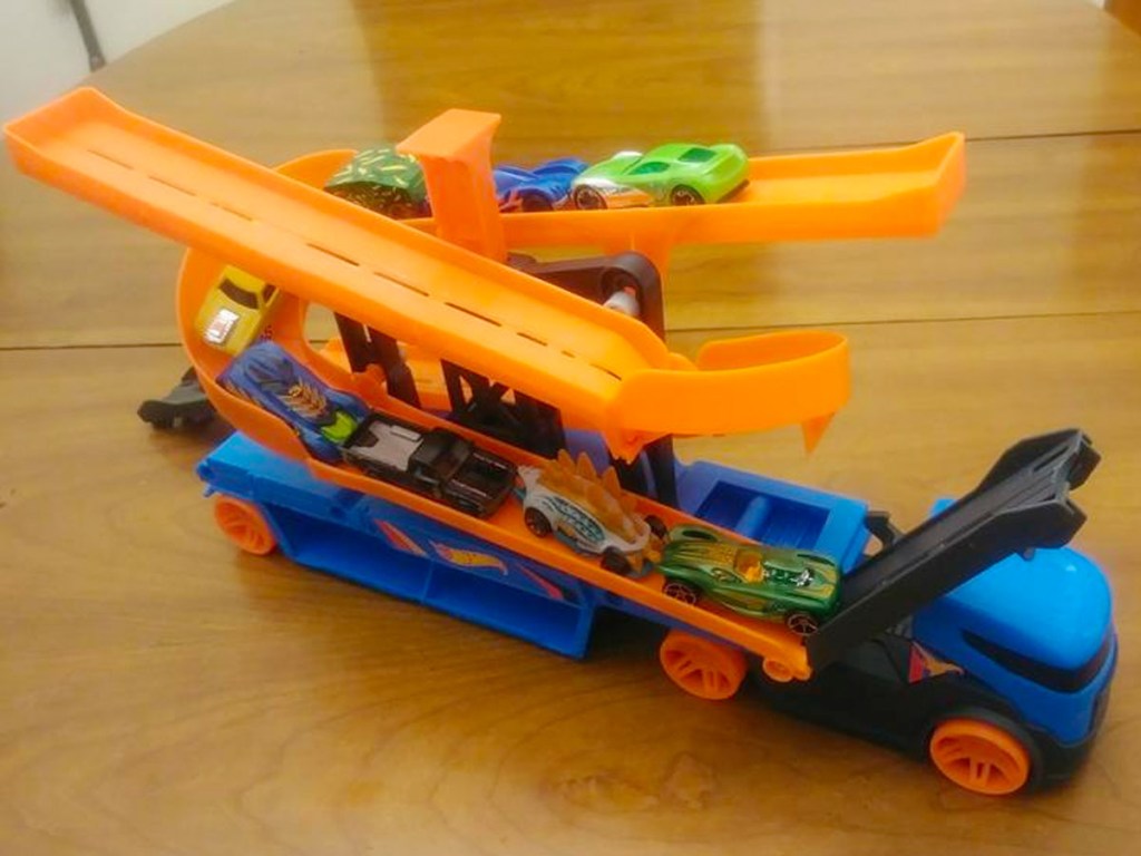 hot wheels lift and launch hauler