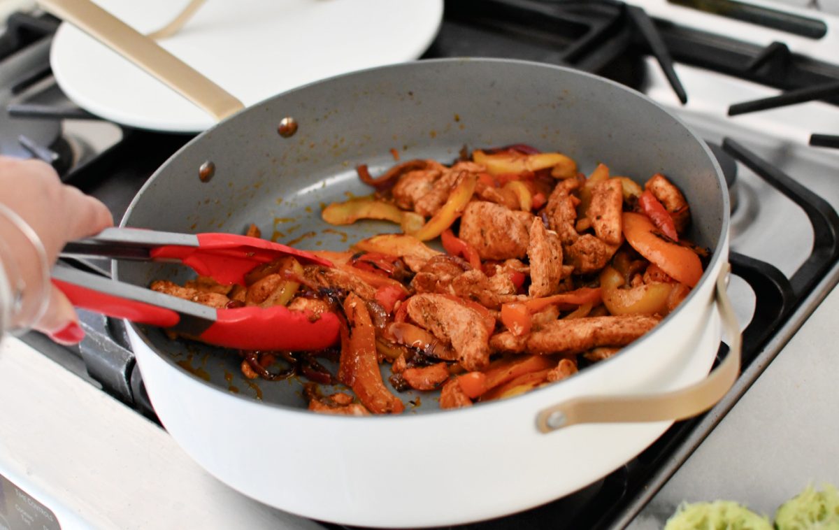 weeknight chicken skillet fajitas