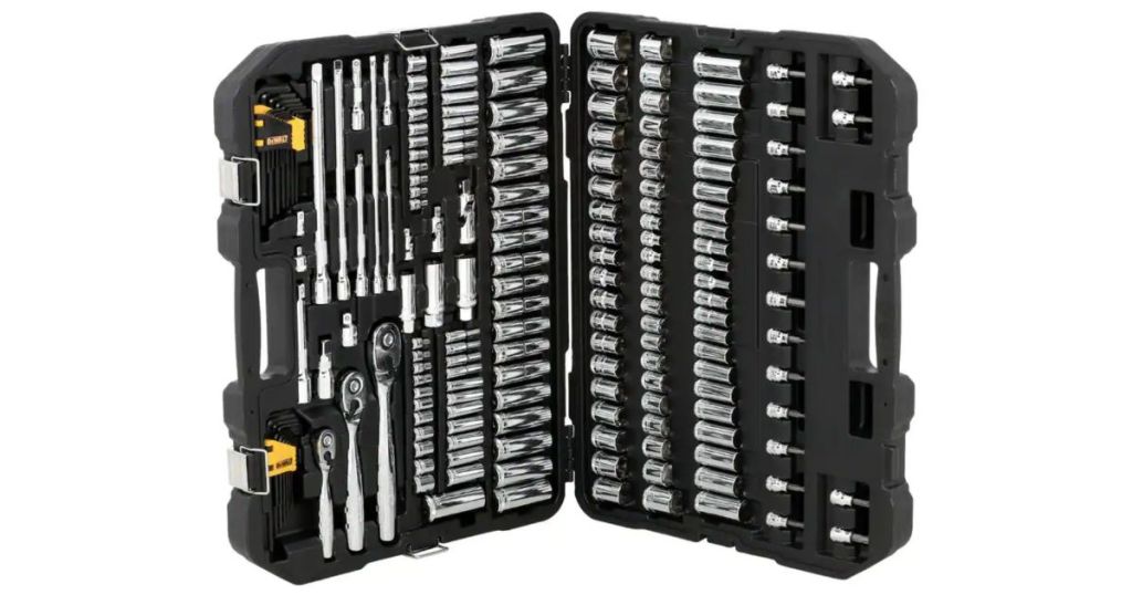 Dewalt Mechanics tool set 192 pieces and hard carrying case