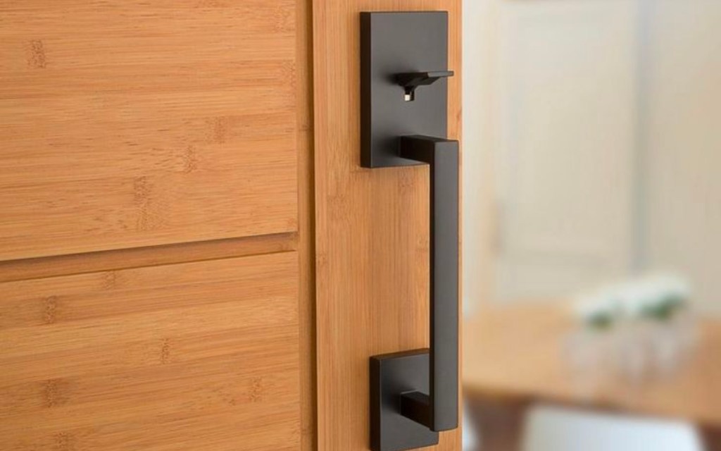 Defiant Vancouver Door Handle Set w/ Hartford Knob