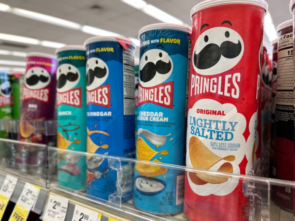 pringles chips in store