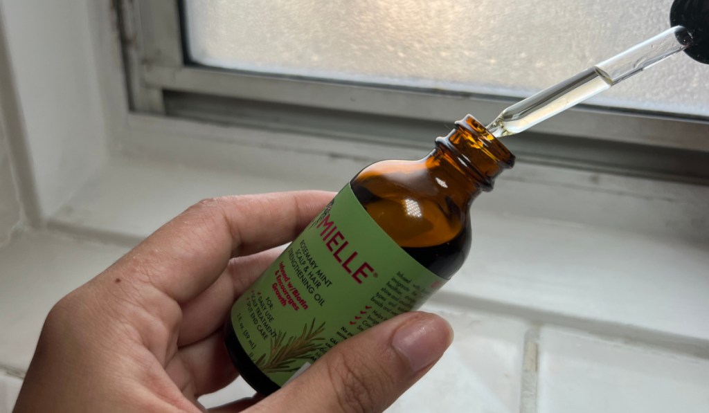 mielle scalp and hair oil