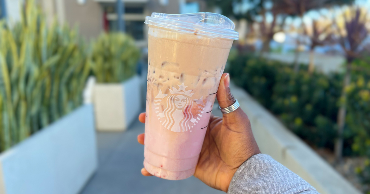 How to Order a Starbucks Valentine’s Drink That Tastes Like a Chocolate-Covered Strawberry!