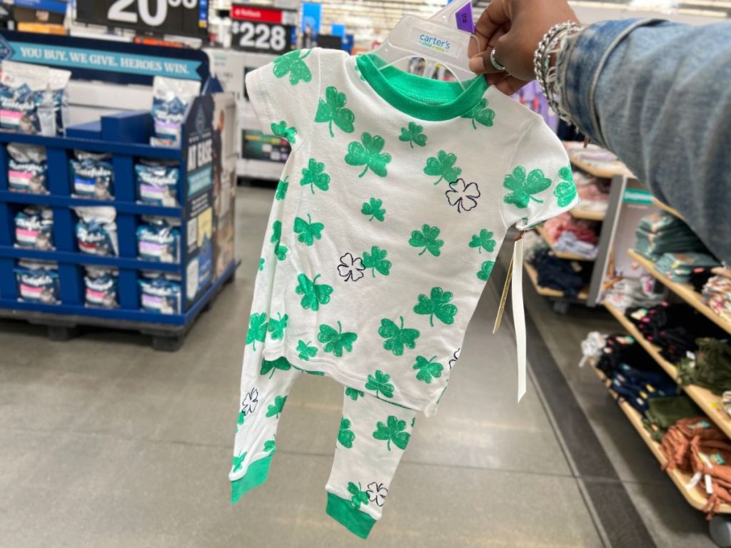 2-piece shamrock pj set