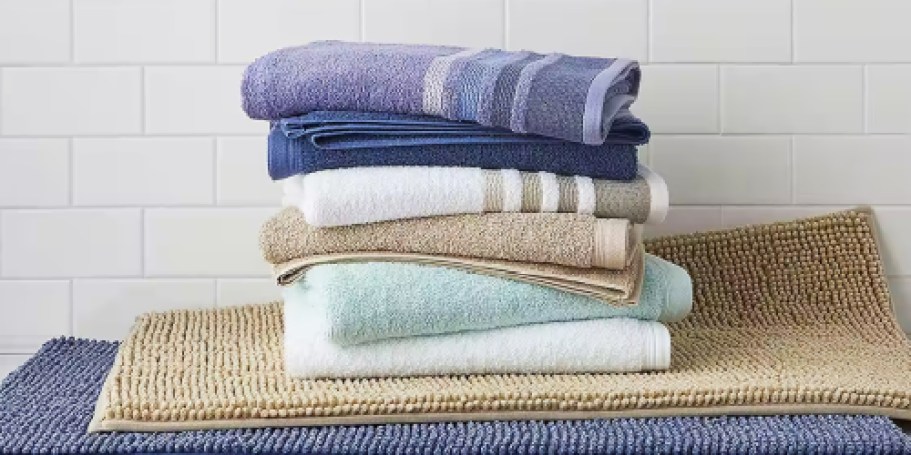 JCPenney Bath Towels Only $3.99 (Over 2,200 5-Star Reviews)