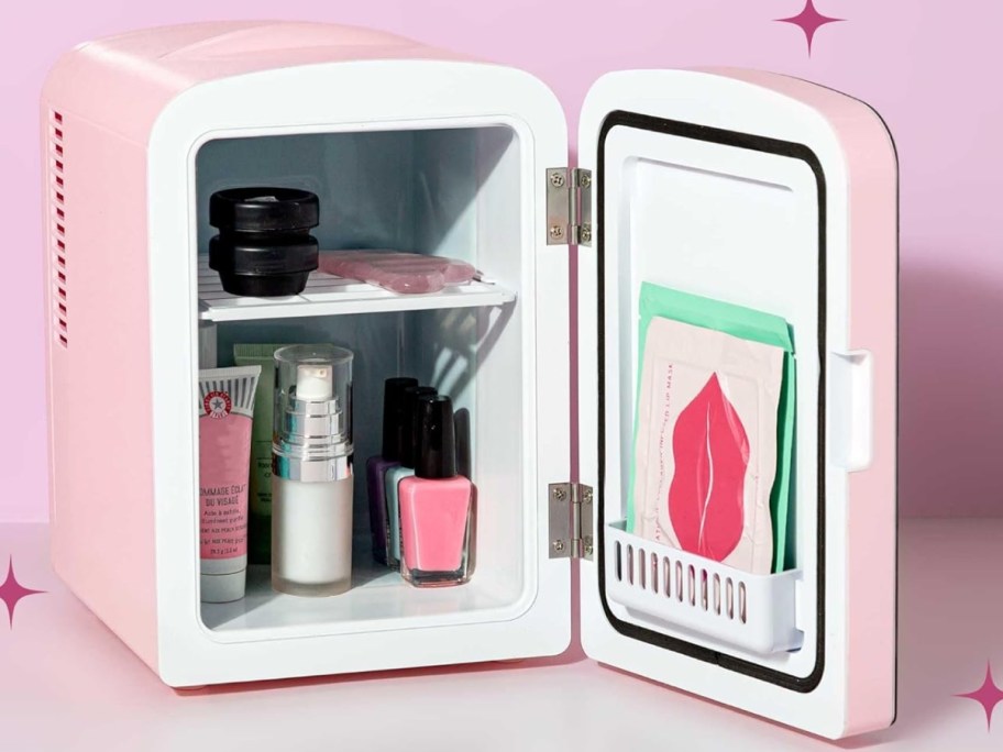 Paris Hilton Mini Beauty Fridge in pink