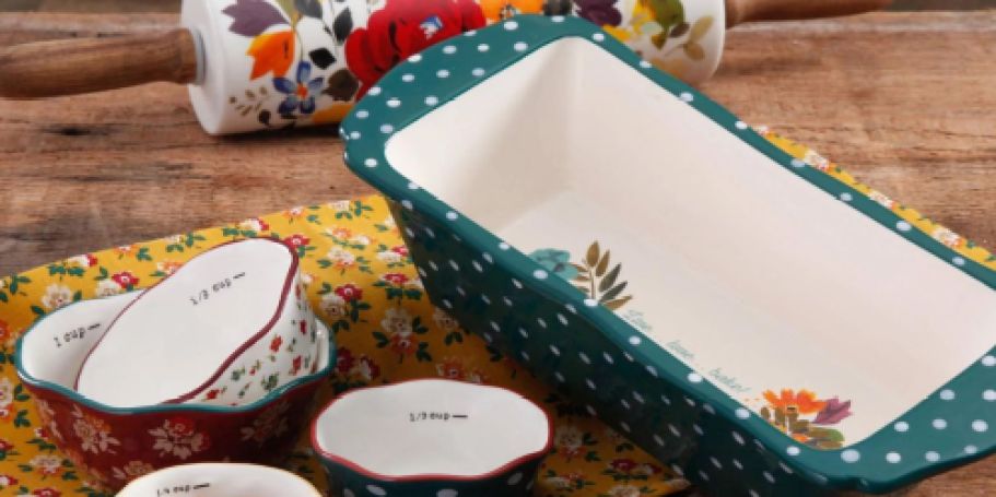 Pioneer Woman Ceramic Bakeware 10-Piece Set $29.98 on Walmart.online (Reg. $45)