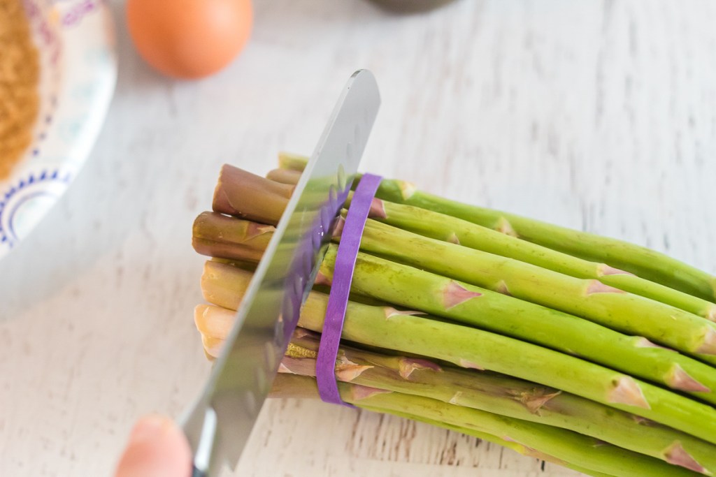 cutting asparagus