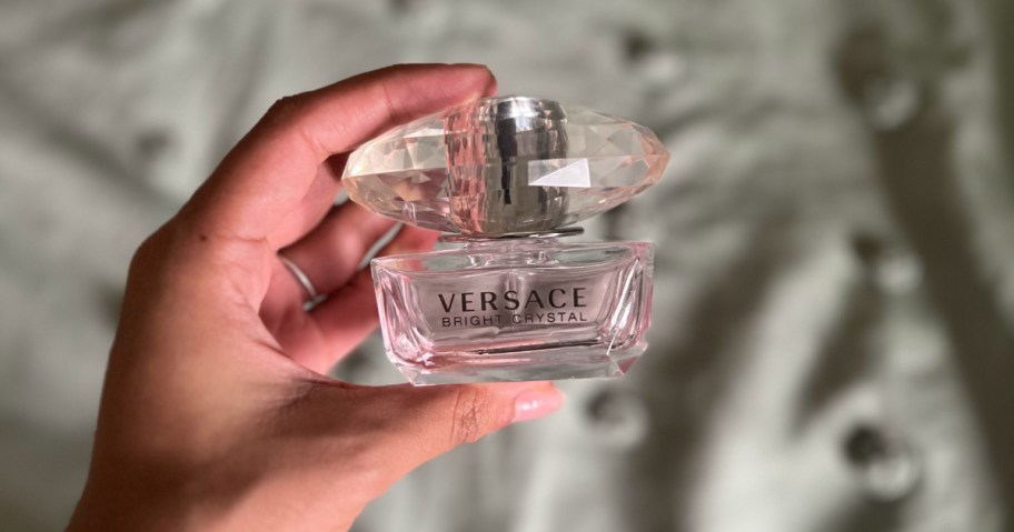 holding versace bright crystal perfume