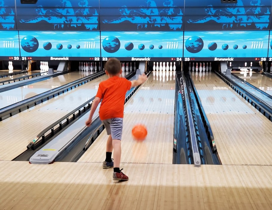 Your Kids Can Bowl for FREE All Summer Long!