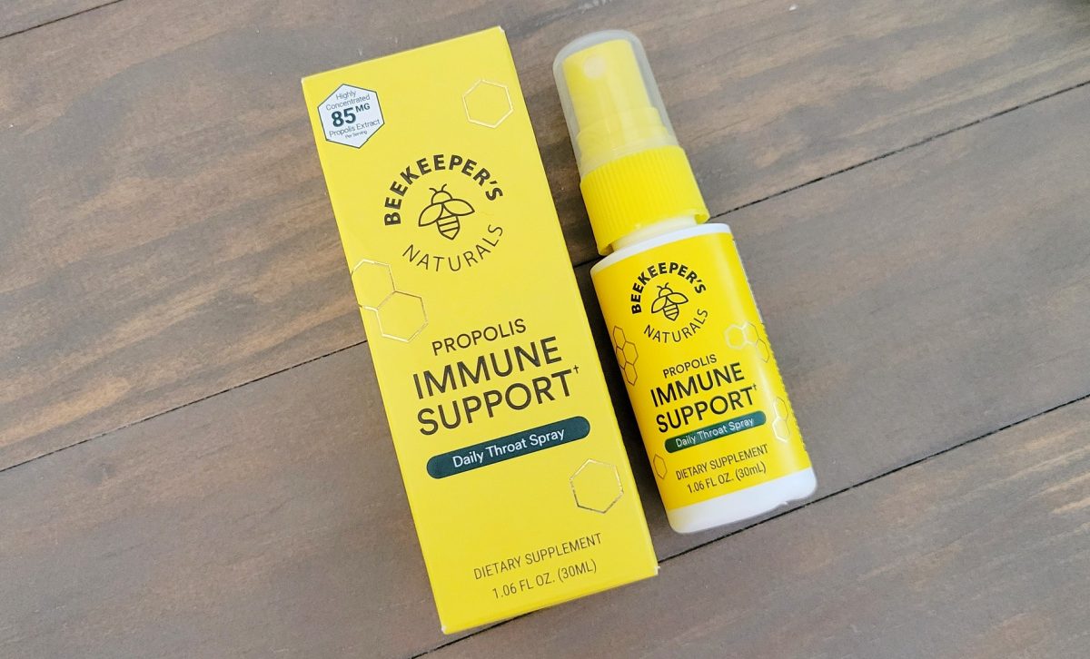 beekeepers immune support throat spray outside of its box