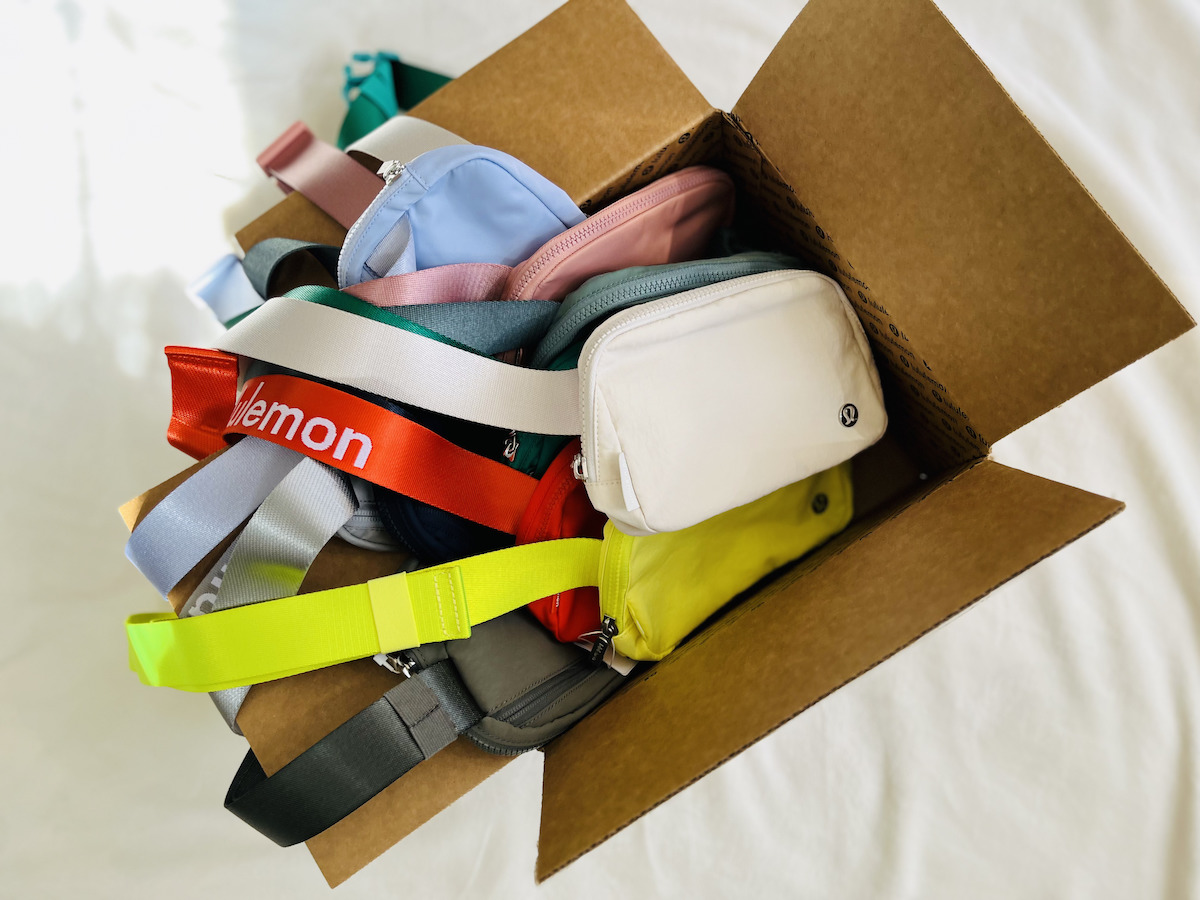 NEW lululemon Everywhere Belt Bag Colors Only $29 Shipped (+ New Fleece Styles Added!)