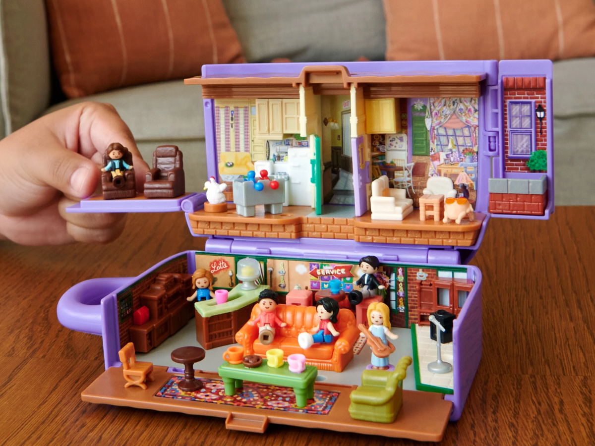 Polly Pocket Friends onlinepact playset