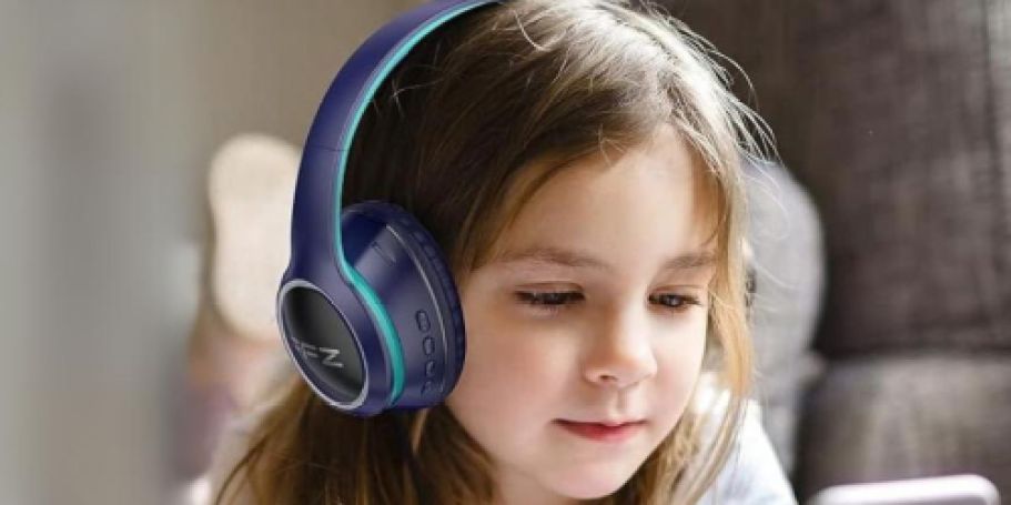 Kids Wireless Headphones Just $10.98 on Amazon – Lasts Up to 2 Days w/ One Charge!