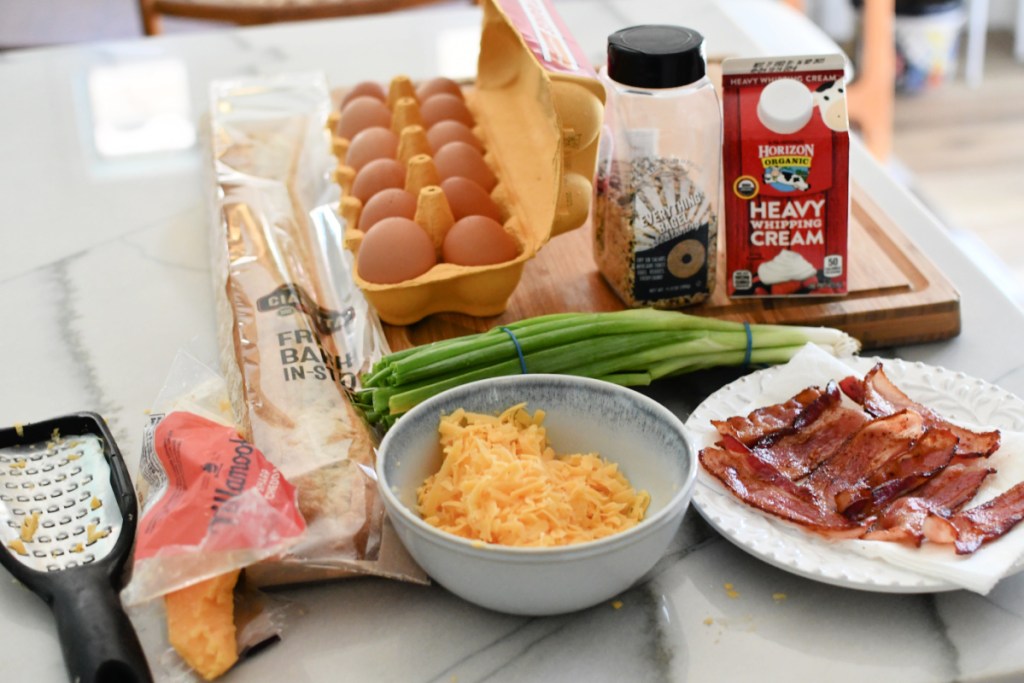 ingredients to make baked egg boats