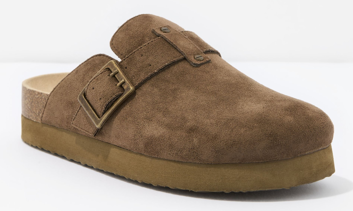 AE Platform Clog in brown 