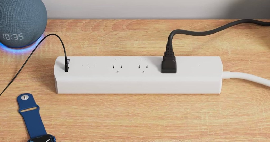 AmazonBasics Smart Plug Surge Protector