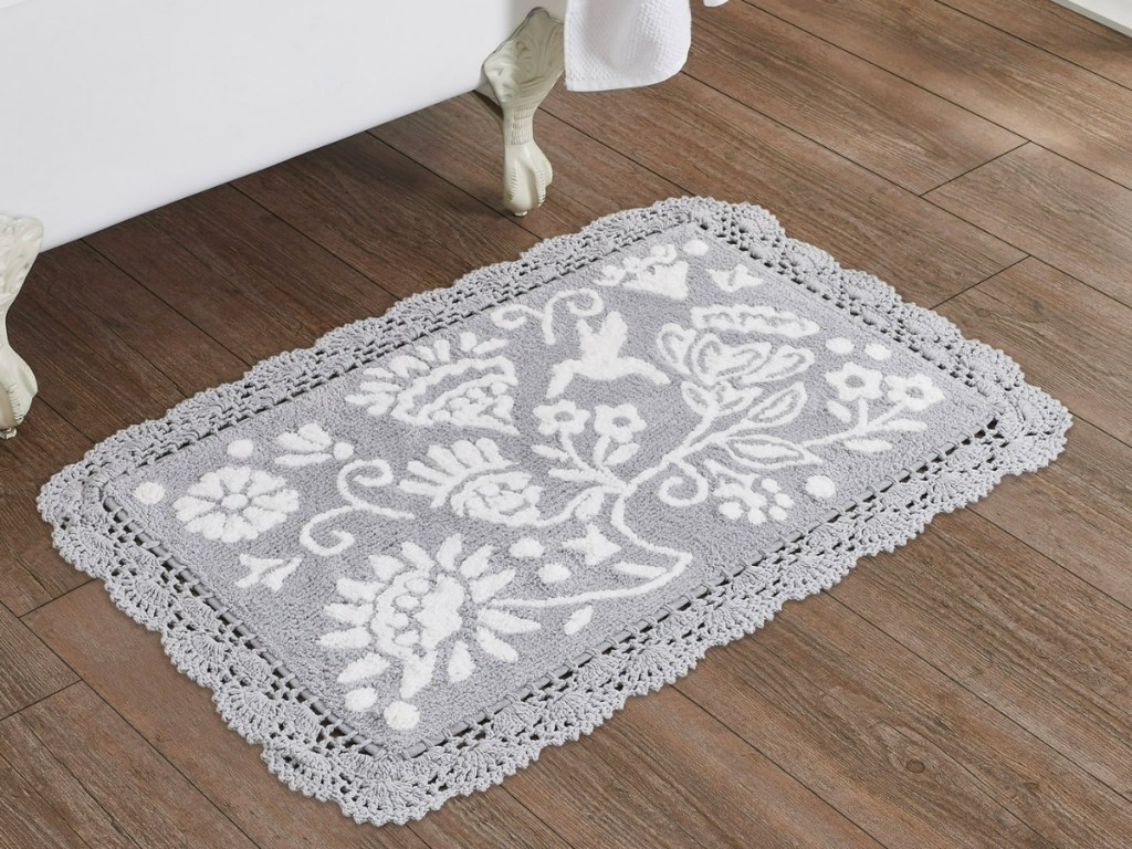 The Pioneer Woman Round Bath Rug 