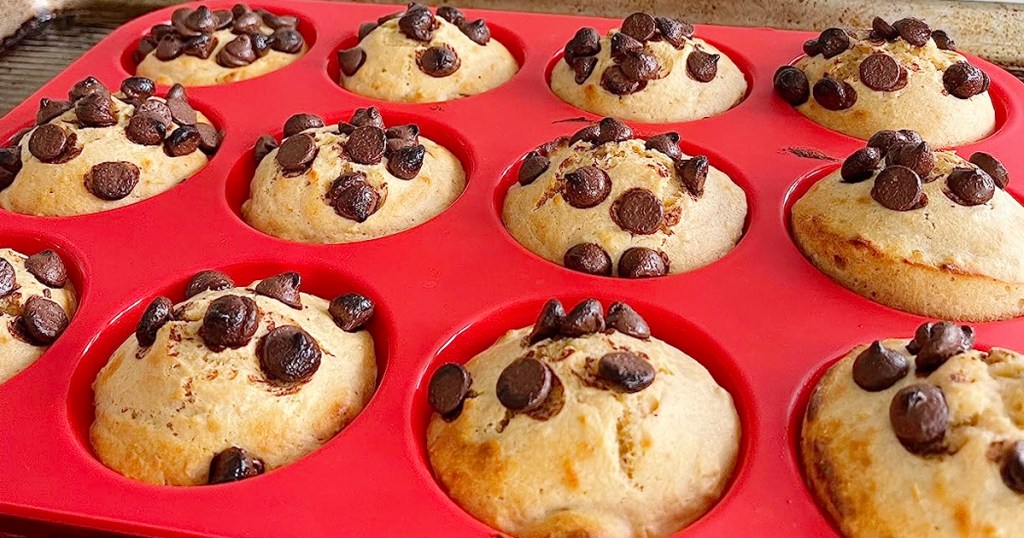 caketime muffin pan full of chocolate chip muffins