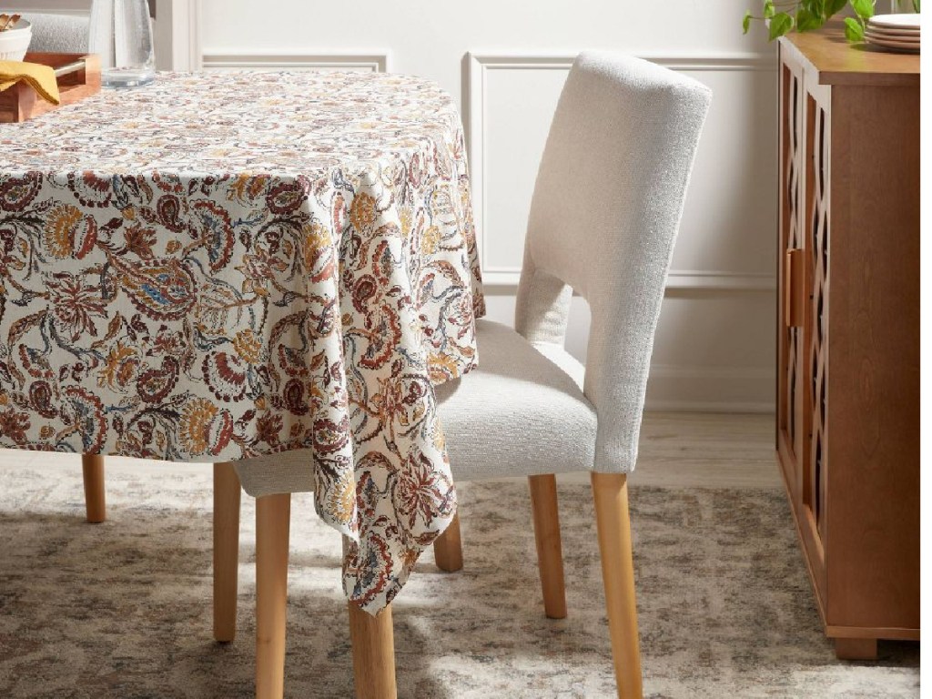 threshold table cloth