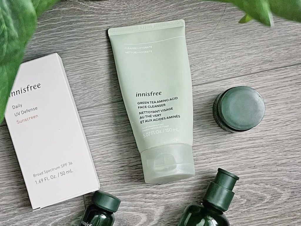 Innisfree Green Tea Hyaluronic Acid Face Cleanser