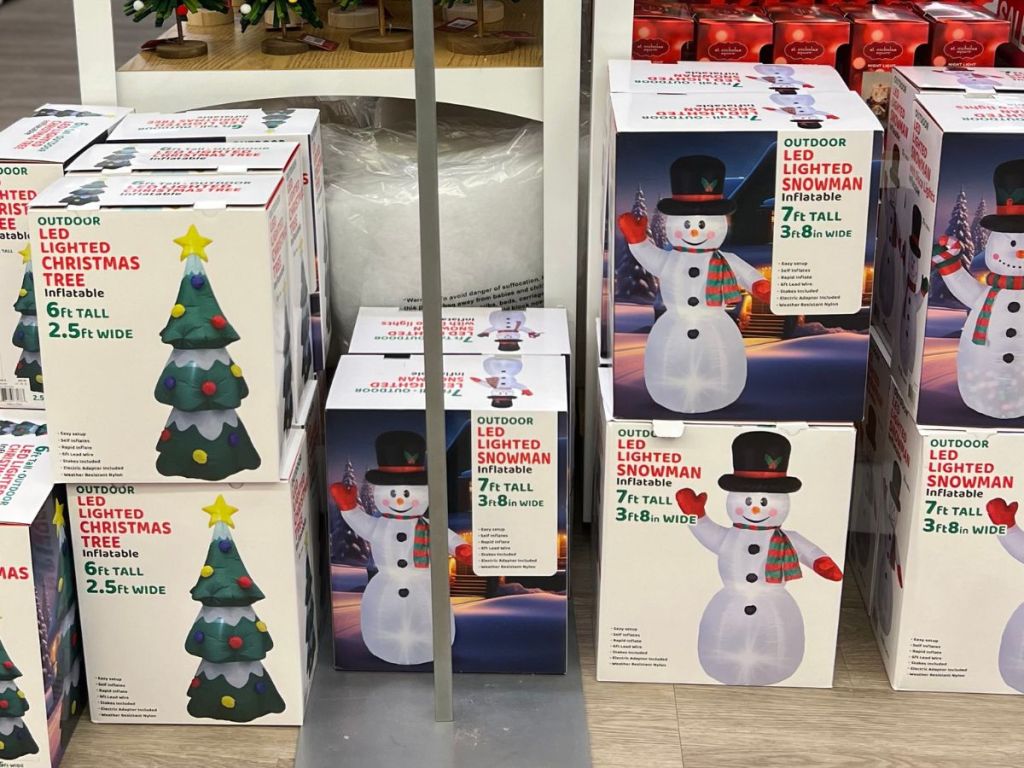 Kohls LED Snowmen & Trees 