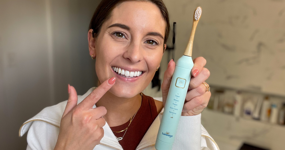 Team-Fave Lumineux Electric Toothbrush w/ 2 Brushheads Only $25 Shipped on Amazon (Reg. $75)
