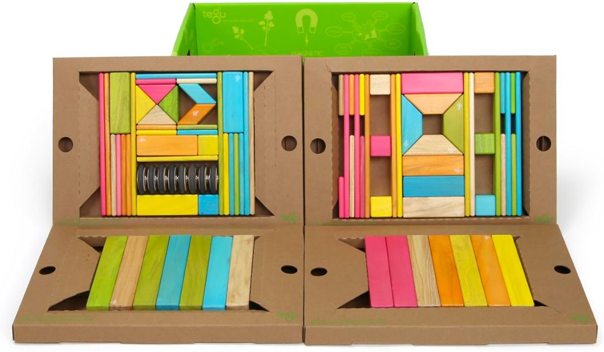 Tegu 90-Piece Classroom Magnetic Wooden Block Set, Tints