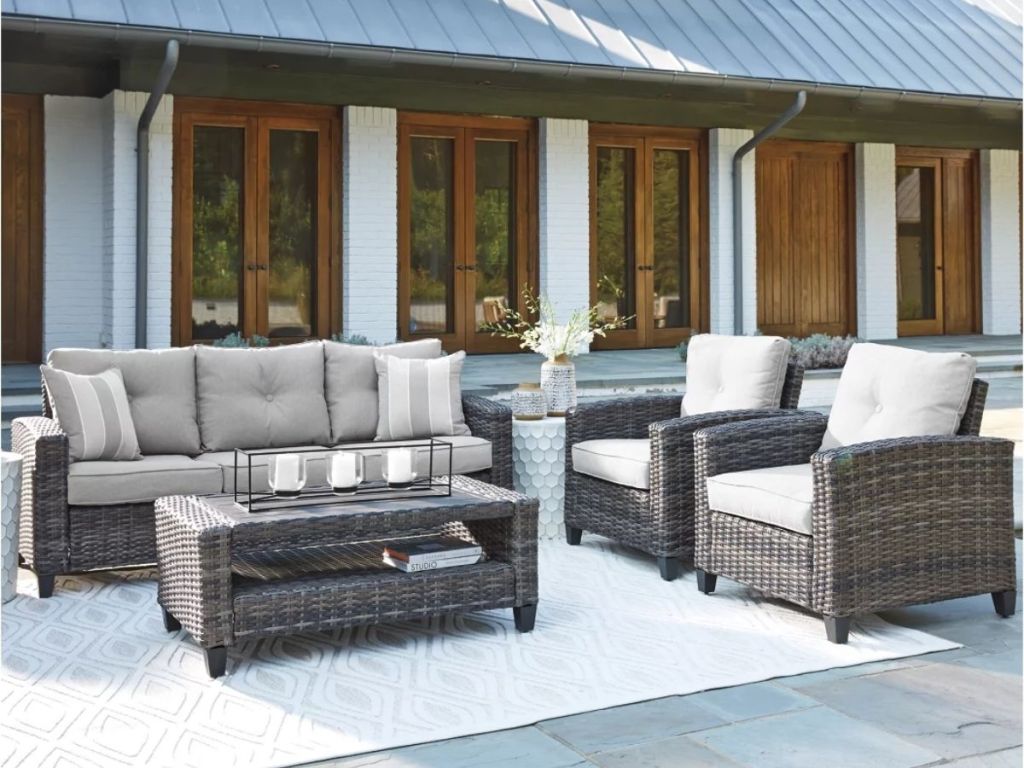 Cloverbrooke Nuvella 4 Piece Outdoor Conversation Set