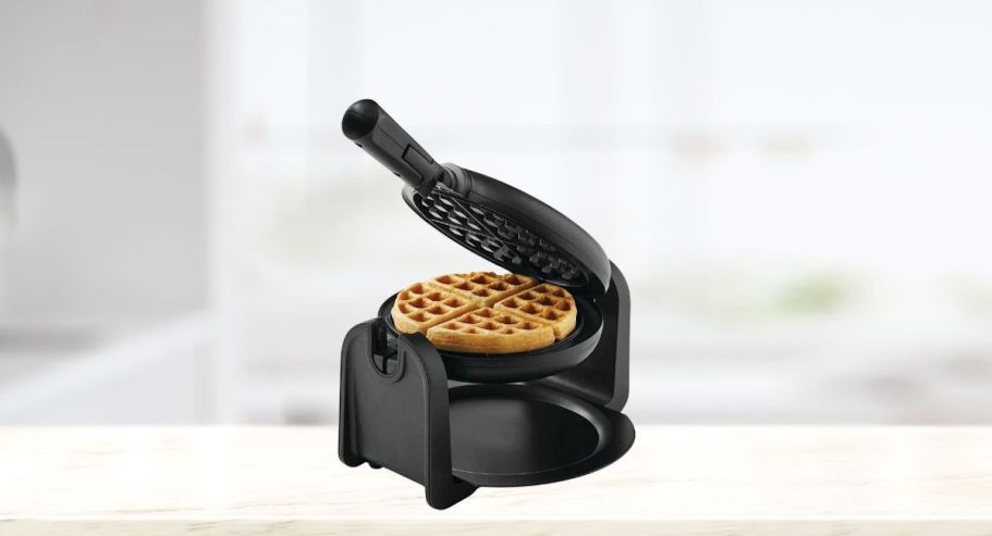 Rotating Belgian Waffle Maker ONLY $13.48 on Walmart.online (Regularly $26)