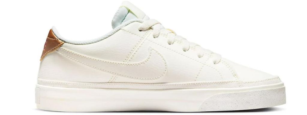 white nike shoe