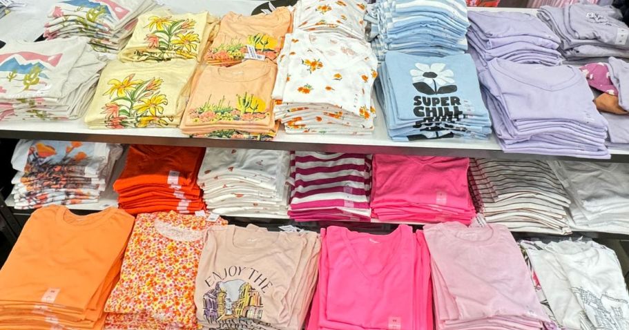 Up to 70% Off Old Navy Tees | $5 Kids & Women’s Styles & $6 for Men