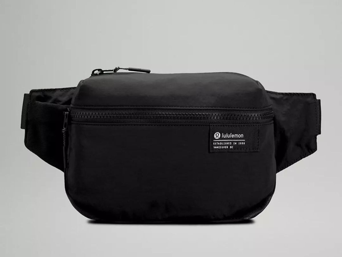 lululemon black belt bag